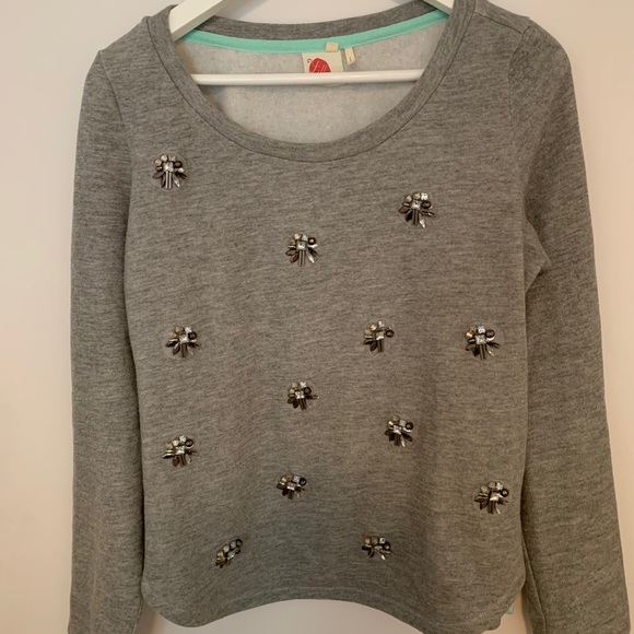 Beaded gray sweater - Picture 1 of 3